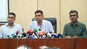 লকডাউনে আতঙ্কের কিছু নেই, টাকার বিনিময়ে স্লোগান দিচ্ছে রিকশাওয়ালারা: ডিবি প্রধান